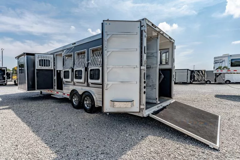 used Horse Trailers Lakota  for sale, in North Jackson, OH Thumbnail 23