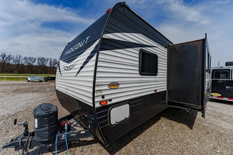 used Travel Trailers Keystone RV  for sale, in North Jackson, OH Thumbnail 12