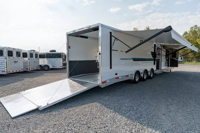 used Toy Haulers Shadow Trailers  for sale, in North Jackson, OH Thumbnail 21