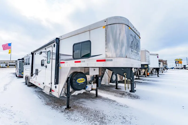 used Horse Trailers Merhow Trailers  for sale, in North Jackson, OH Thumbnail 3