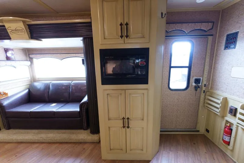 used Horse Trailers Sundowner Trailers  for sale, in North Jackson, OH Thumbnail 31