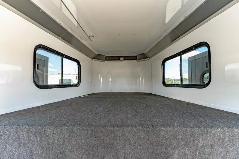 used Horse Trailers Logan Coach  for sale, in North Jackson, OH Thumbnail 23