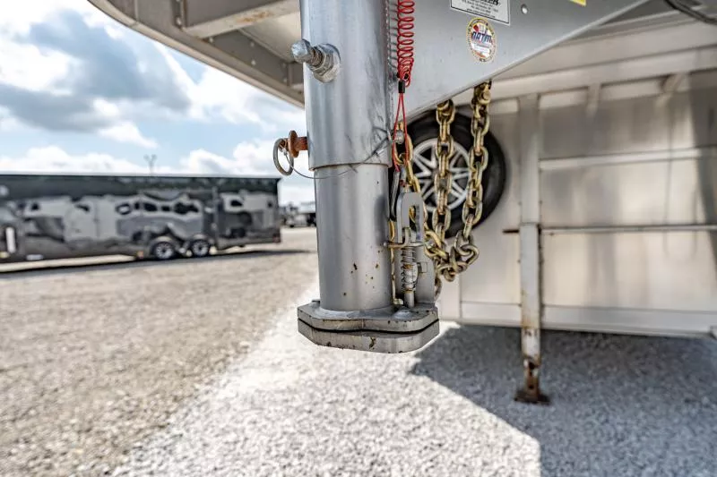 used Horse Trailers Cimarron Trailers  for sale, in North Jackson, OH Thumbnail 4
