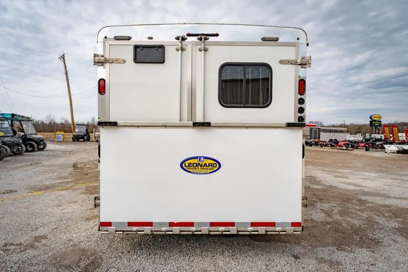 used Horse Trailers Bison Trailers  for sale, in North Jackson, OH Thumbnail 9