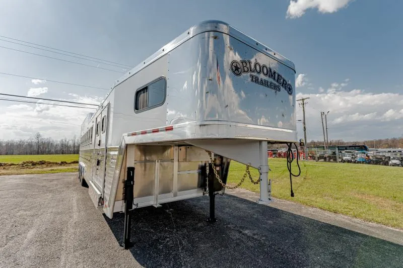 2026 Bloomer B8GS337 Horse Trailer