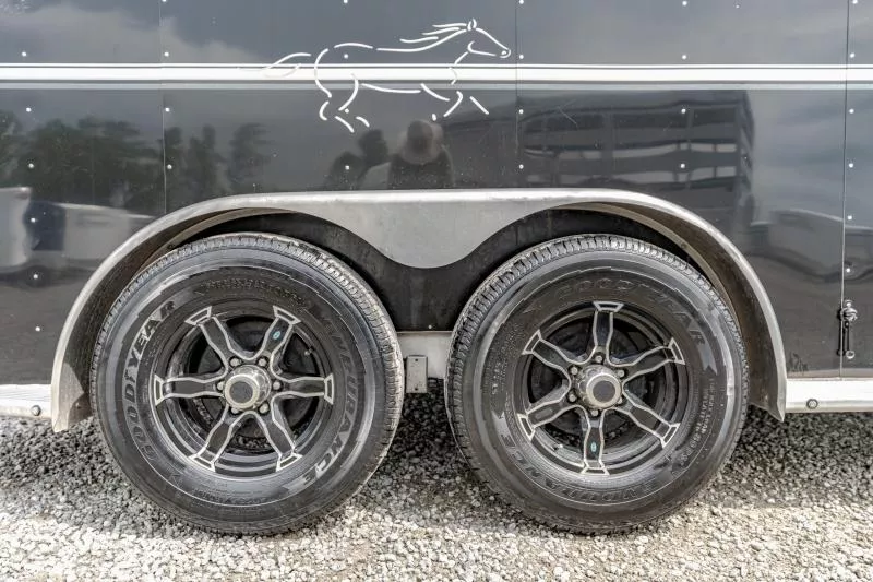 used Horse Trailers Sundowner Trailers  for sale, in North Jackson, OH Thumbnail 6