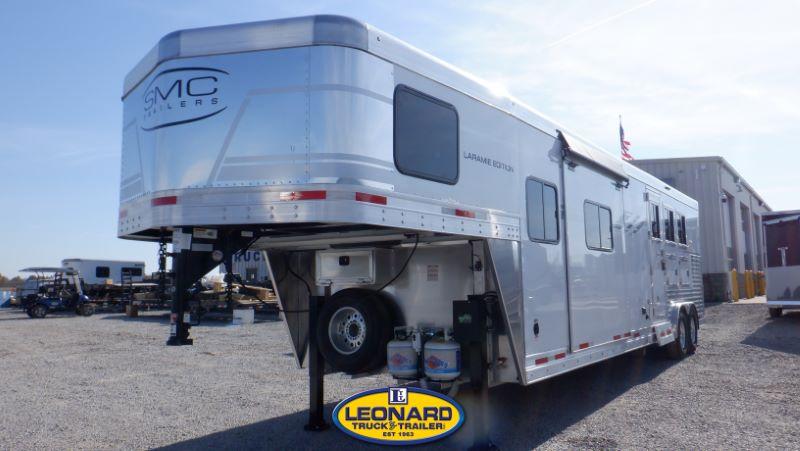 2022 NEW 3 HORSE SLANT LOAD SMC LARAMIE GOOSENECK WITH 14' LIVING QUARTERS TRAILER 2022 NEW 3 HORSE SLANT LOAD SMC LARAMIE GOOSENECK WITH 14' LIVING QUARTERS TRAILER