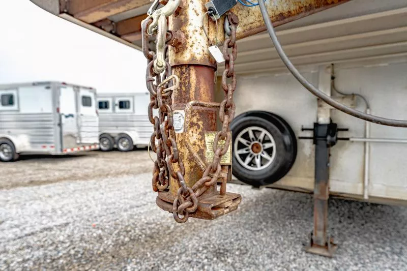 used Horse Trailers Elite Trailers  for sale, in North Jackson, OH Thumbnail 4