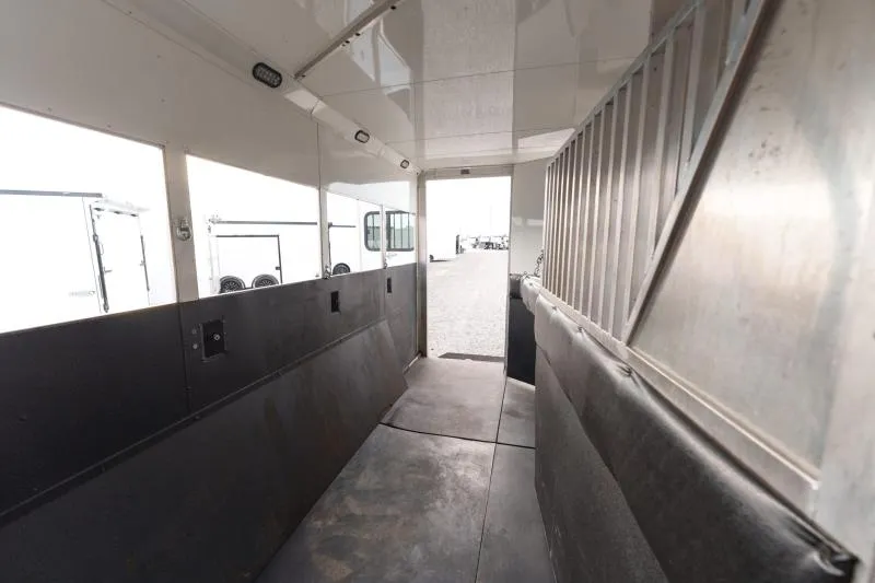 used Horse Trailers Sundowner Trailers  for sale, in North Jackson, OH Thumbnail 22