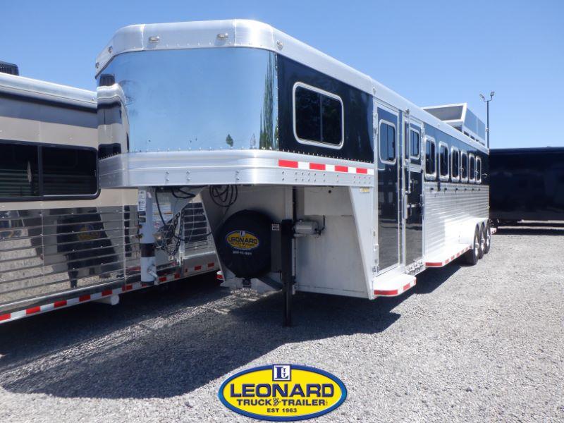 2013 Used 7 Horse Blue Ribbon XT700 Gooseneck Horse Trailer 2013 Used 7 Horse Blue Ribbon XT700 Gooseneck Horse Trailer