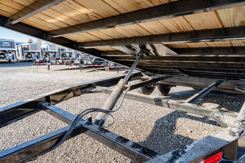 new Equipment / Flatbed Trailers Load Trail  for sale, in North Jackson, OH Thumbnail 17