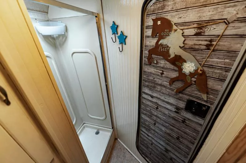 used Horse Trailers Kiefer Manufacturing  for sale, in North Jackson, OH Thumbnail 15