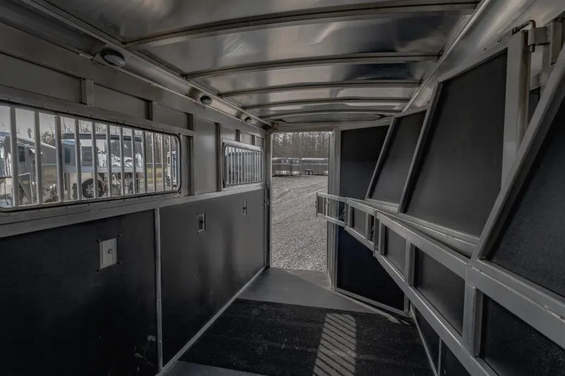 used Horse Trailers Shadow Trailers  for sale, in North Jackson, OH Thumbnail 21