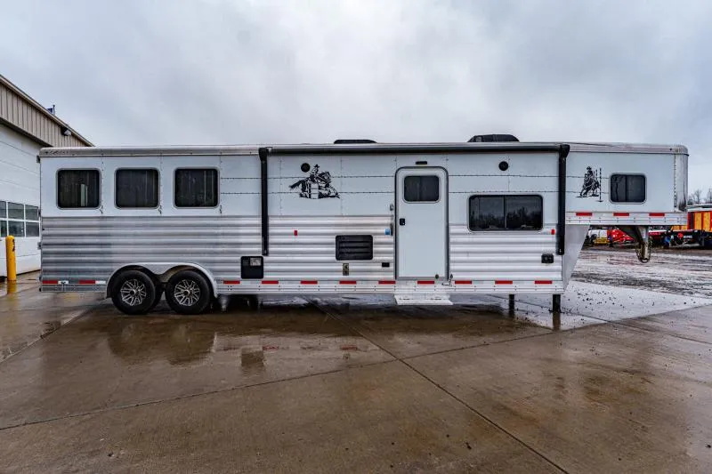 used Horse Trailers Exiss Trailers  for sale, in North Jackson, OH Thumbnail 5