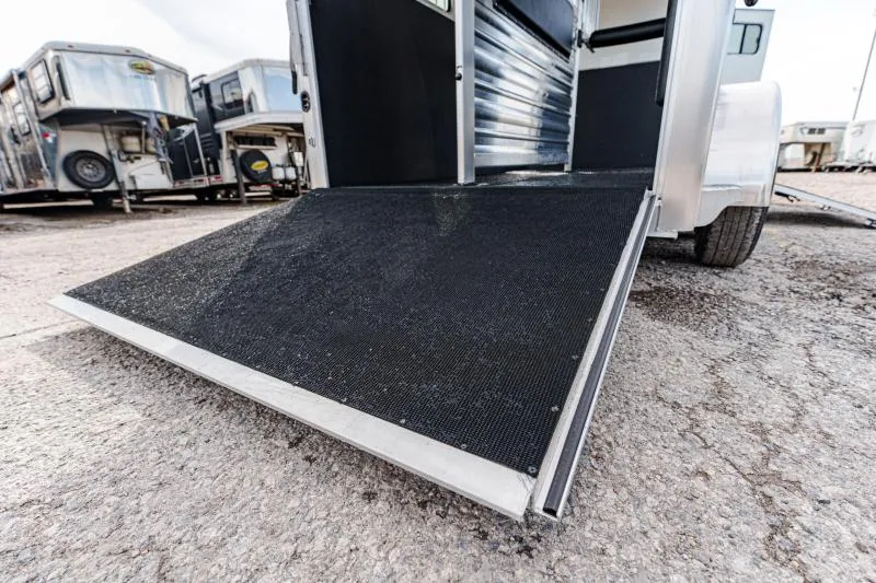 new Horse Trailers Cimarron Trailers  for sale, in North Jackson, OH Thumbnail 16