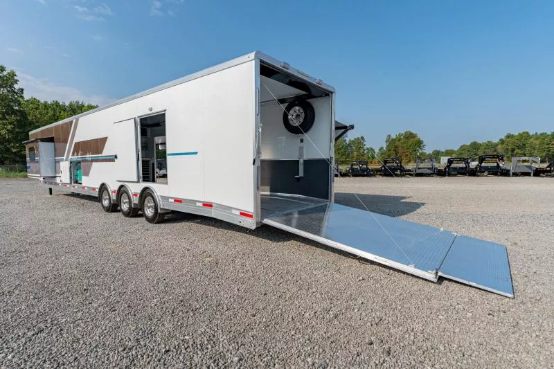 used Toy Haulers Shadow Trailers  for sale, in North Jackson, OH Thumbnail 24