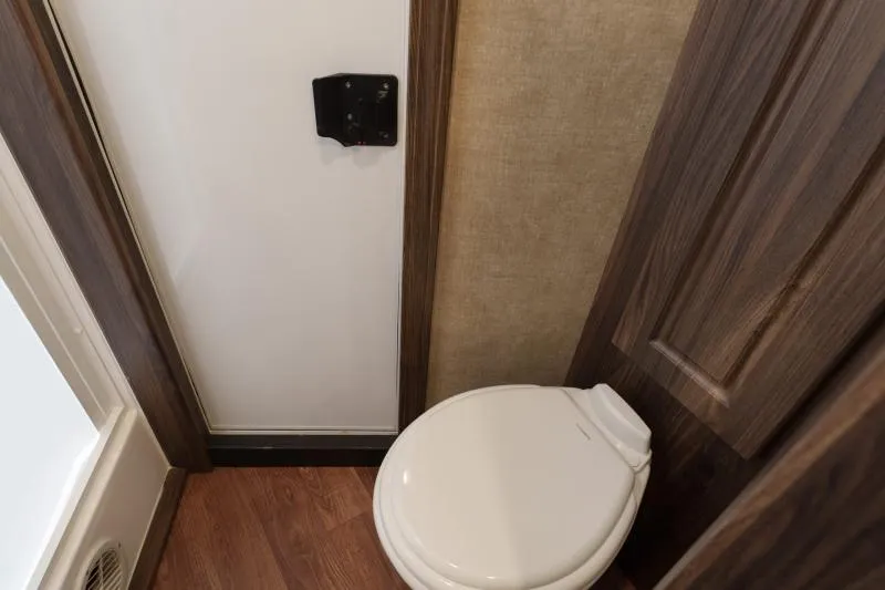 used Horse Trailers Shadow Trailers  for sale, in North Jackson, OH Thumbnail 27