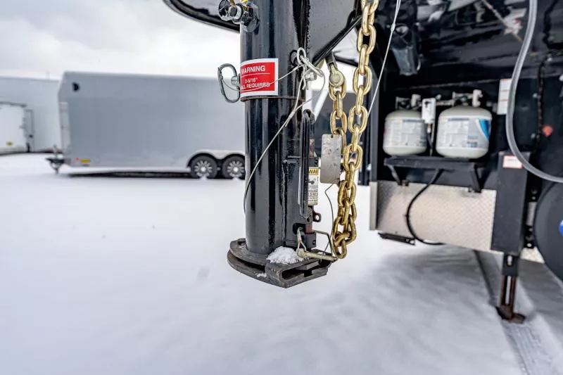 used Horse Trailers Bison Trailers  for sale, in North Jackson, OH Thumbnail 4