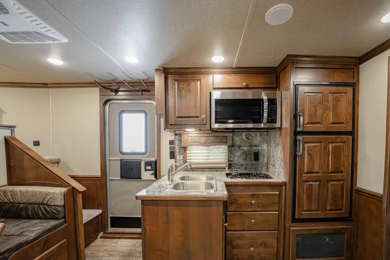 new Horse Trailers Merhow Trailers  for sale, in North Jackson, OH Thumbnail 14