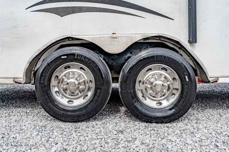 used Horse Trailers Bison Trailers  for sale, in North Jackson, OH Thumbnail 7