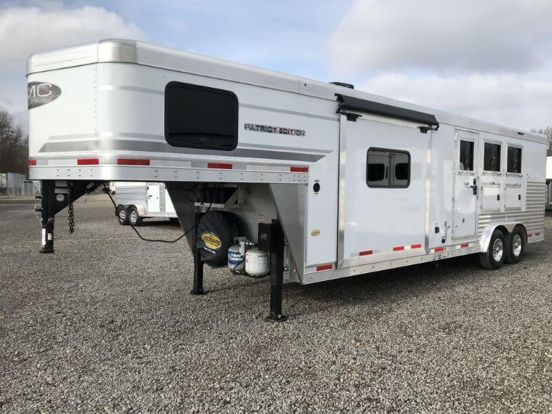 2021 3 HORSE SMC GOOSENCK WITH LIVING QUARTERS 2021 3 HORSE SMC GOOSENCK WITH LIVING QUARTERS