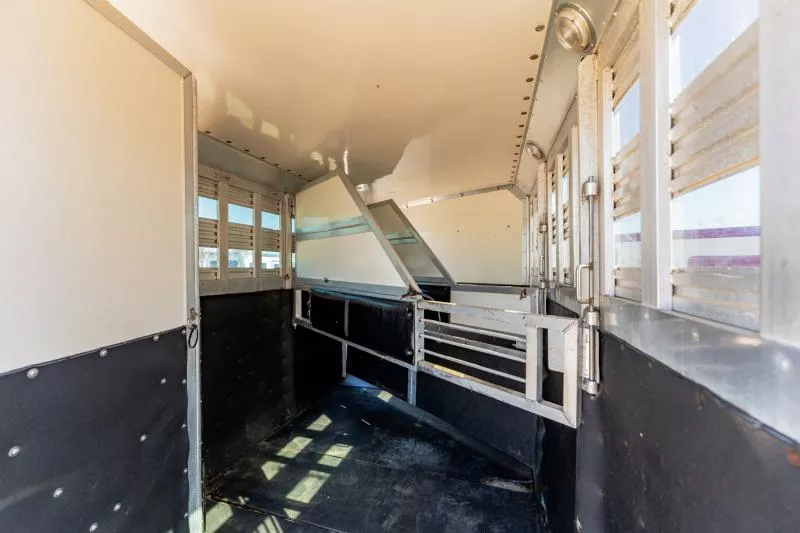 used Horse Trailers Side Kick  for sale, in North Jackson, OH Thumbnail 17