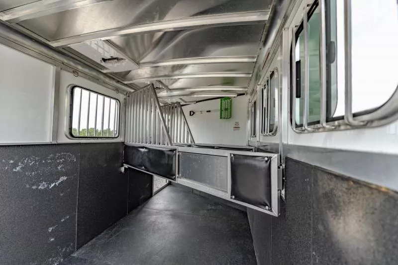 used Horse Trailers Sundowner Trailers  for sale, in North Jackson, OH Thumbnail 17