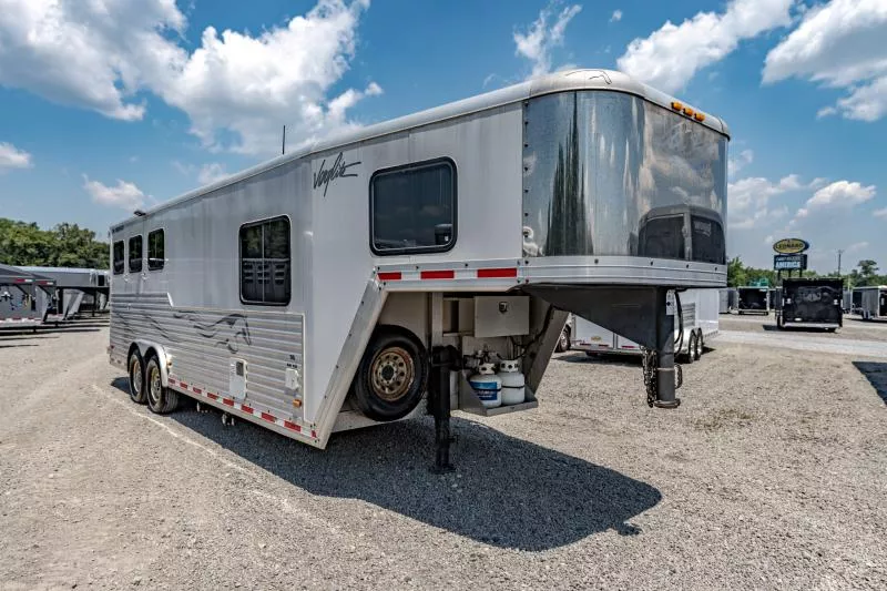 2007 Merhow Trailers 3HLQ Horse Trailer