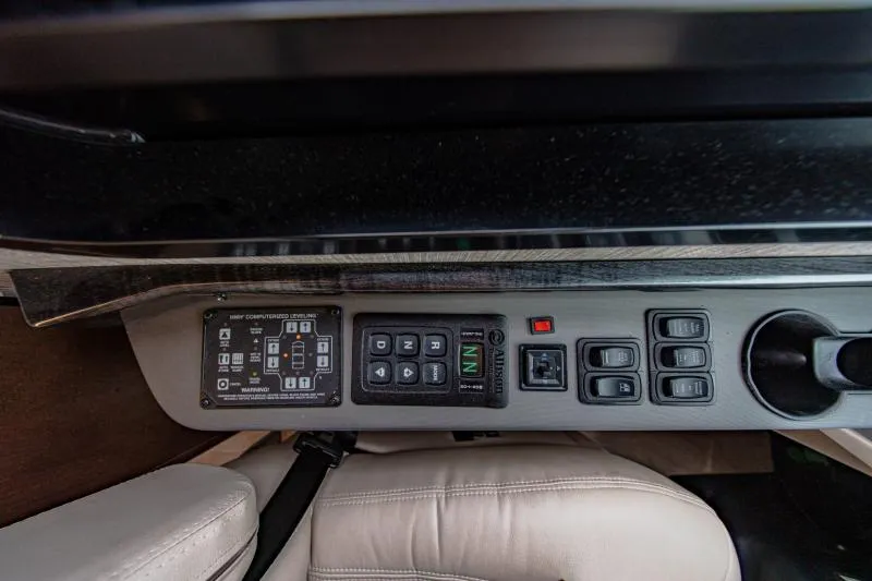 used Travel Trailers Newmar  for sale, in North Jackson, OH Thumbnail 22