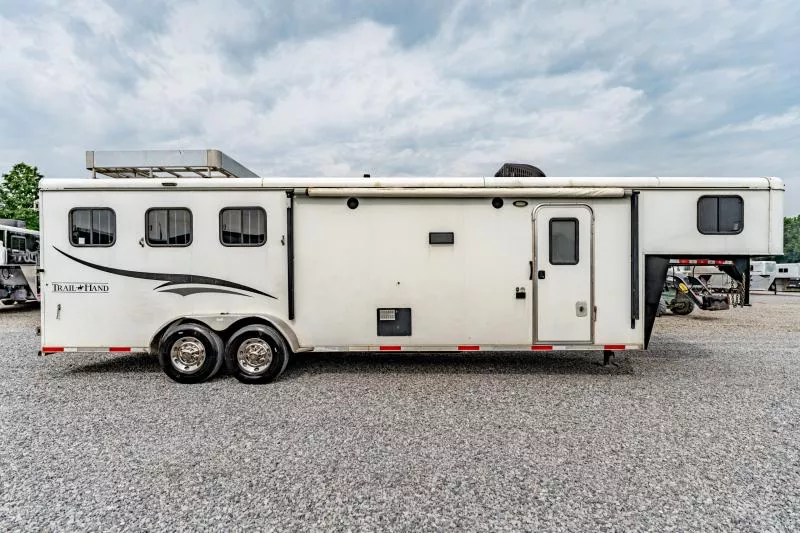 used Horse Trailers Bison Trailers  for sale, in North Jackson, OH Thumbnail 6