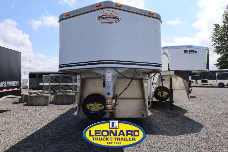 2000 Sundowner Trailers 2H GN Horse Trailer 2000 Sundowner Trailers 2H GN Horse Trailer