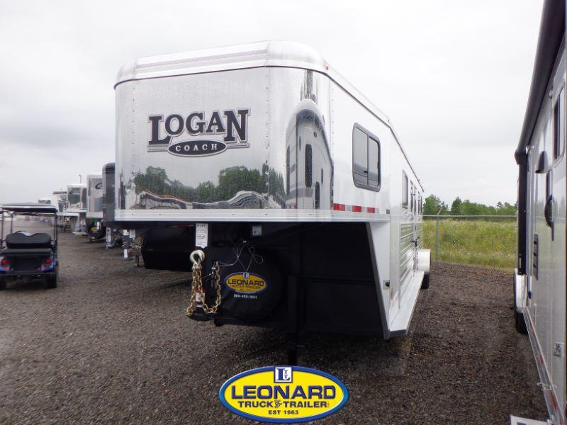 2022 New 4 Horse Logan Coach Riot Gooseneck Straight Load Horse Trailer 2022 New 4 Horse Logan Coach Riot Gooseneck Straight Load Horse Trailer