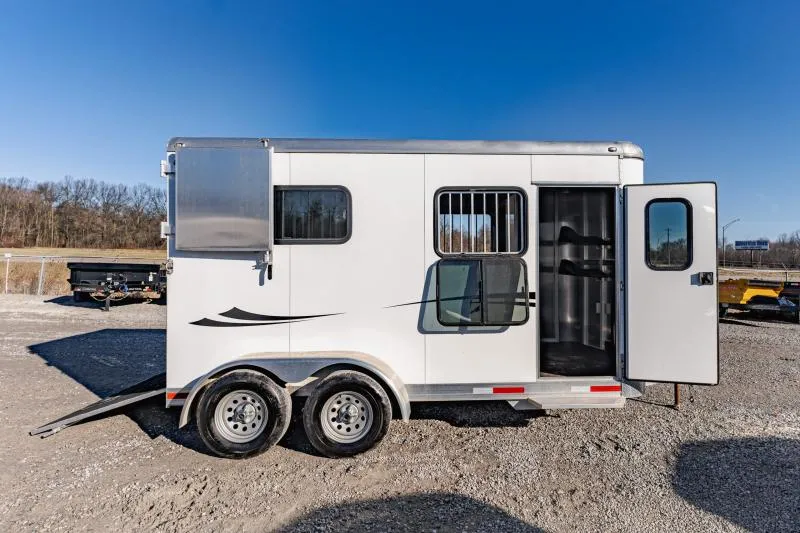 used Horse Trailers Shadow Trailers  for sale, in North Jackson, OH Thumbnail 11
