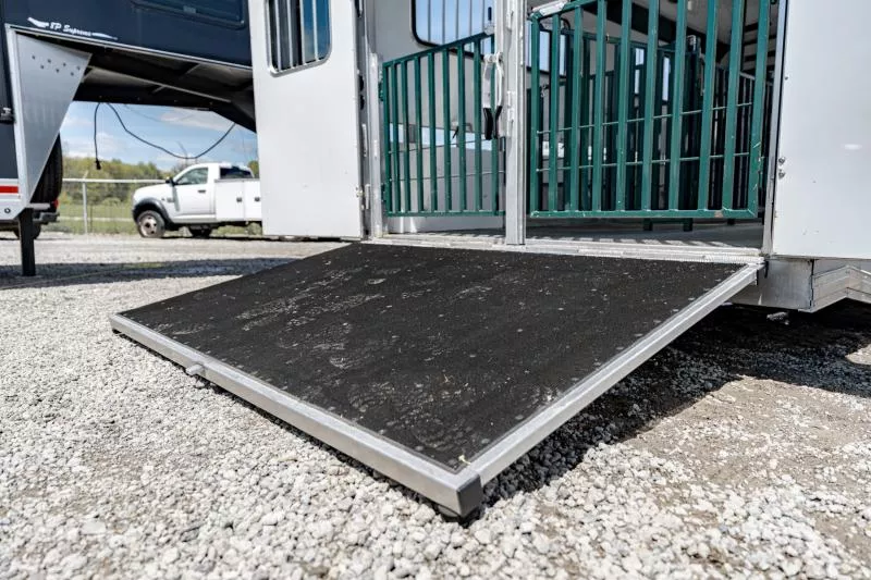 used Stock / Stock Combo Trailers Sundowner Trailers  for sale, in North Jackson, OH Thumbnail 13