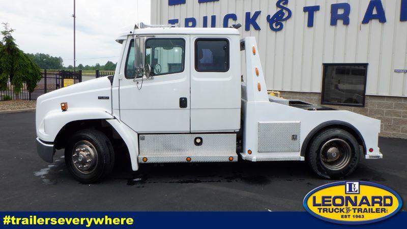 1999 FL60 FREIGHTLINER GREAT TRUCK TO PULL WITH,RUNS GREAT NO ISSUES 1999 FL60 FREIGHTLINER GREAT TRUCK TO PULL WITH,RUNS GREAT NO ISSUES