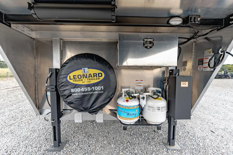 new Horse Trailers Merhow Trailers  for sale, in North Jackson, OH Thumbnail 5