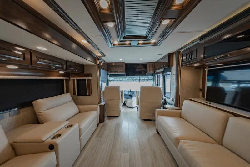 used Travel Trailers Newmar  for sale, in North Jackson, OH Thumbnail 40