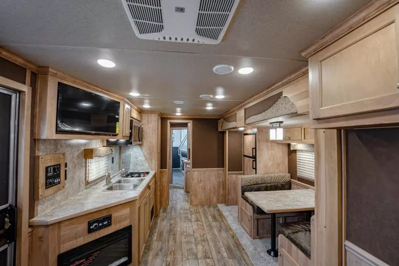 new Horse Trailers Merhow Trailers  for sale, in North Jackson, OH Thumbnail 18