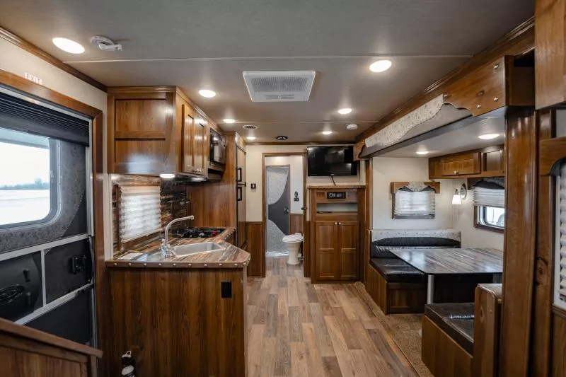 used Travel Trailers Highland Ridge RV  for sale, in North Jackson, OH Thumbnail 11