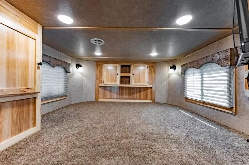 used Horse Trailers Lakota  for sale, in North Jackson, OH Thumbnail 13