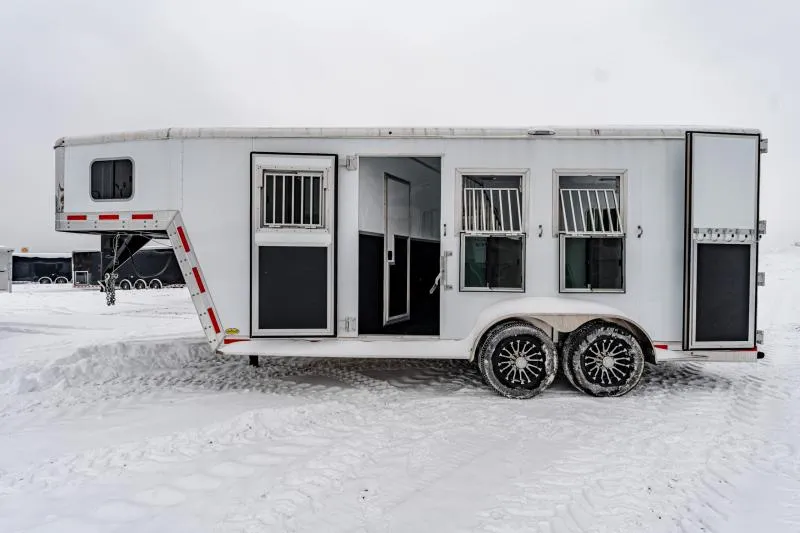 used Horse Trailers Kiefer Manufacturing  for sale, in North Jackson, OH Thumbnail 15