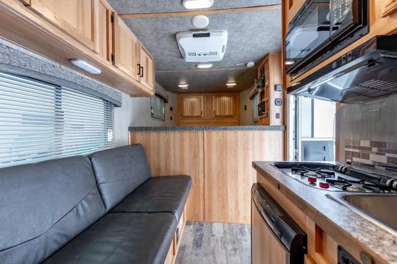 used Horse Trailers Bison Trailers  for sale, in North Jackson, OH Thumbnail 15