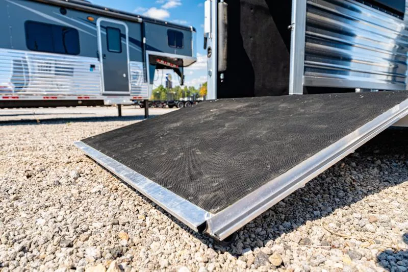 new Horse Trailers Cimarron Trailers  for sale, in North Jackson, OH Thumbnail 15