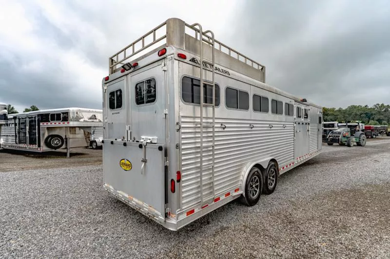used Horse Trailers Elite Trailers  for sale, in North Jackson, OH Thumbnail 7