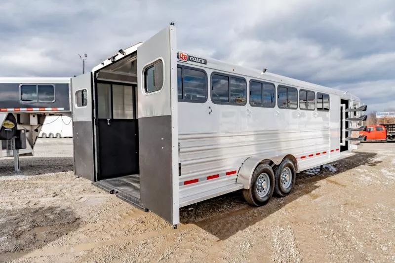 new Horse Trailers Logan Coach  for sale, in North Jackson, OH Thumbnail 13