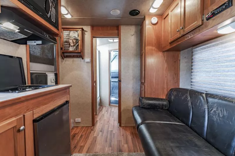 used Horse Trailers Lakota  for sale, in North Jackson, OH Thumbnail 15