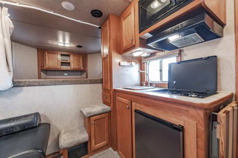 used Horse Trailers Lakota  for sale, in North Jackson, OH Thumbnail 13