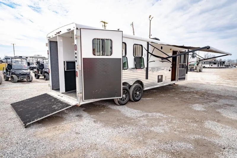 used Horse Trailers Bison Trailers  for sale, in North Jackson, OH Thumbnail 14