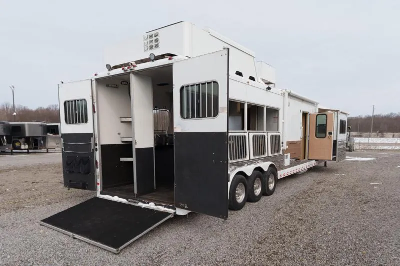 used Horse Trailers Sundowner Trailers  for sale, in North Jackson, OH Thumbnail 15