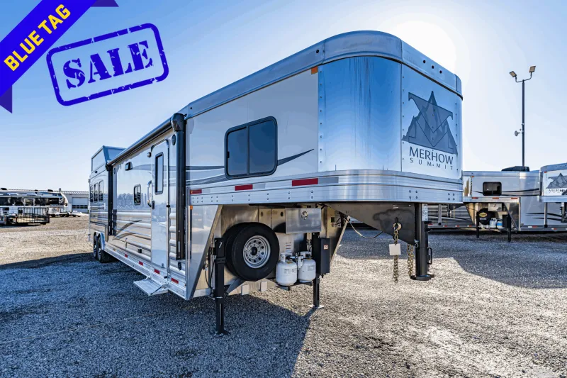 2026 Merhow Trailers 8316 RWS-ANGLED FARMHOUSE Horse Trailer